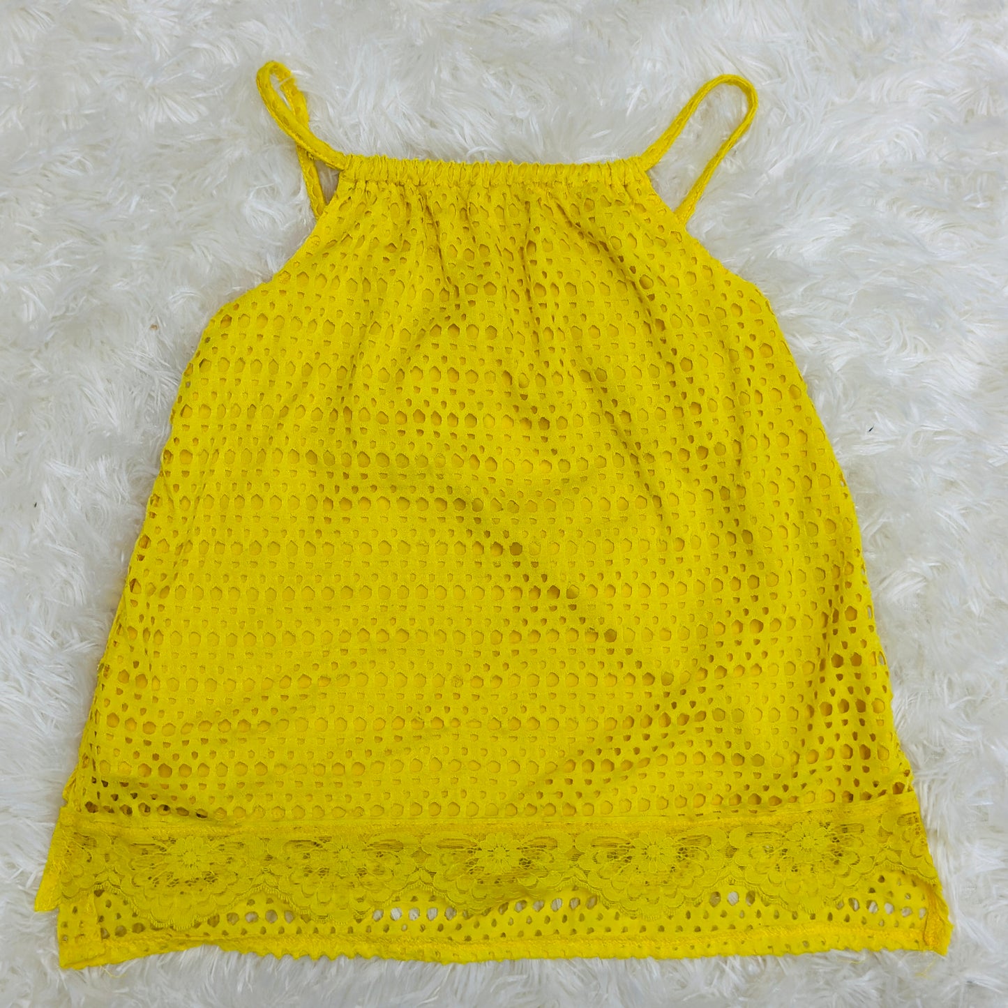 Camisa escotada de niña
